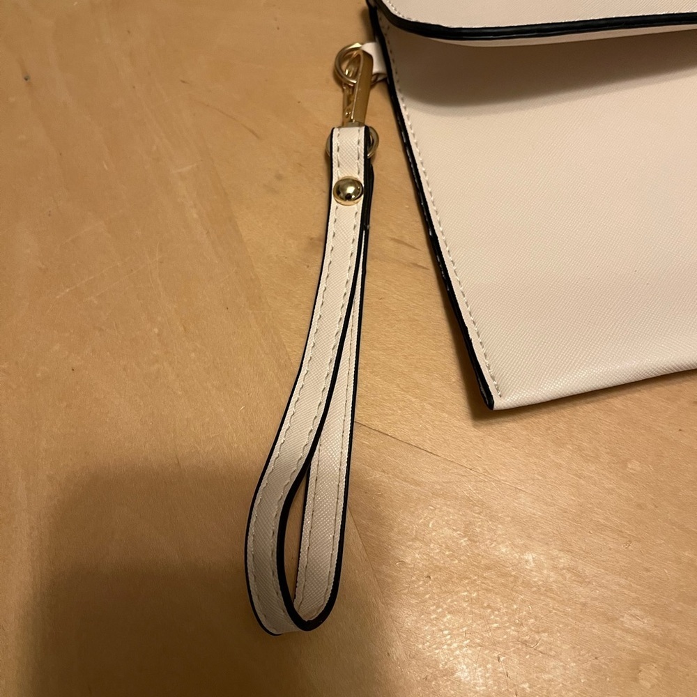 Elim & Paul Sophisticated Cream Wristlet Clutch - Picture 12 of 12